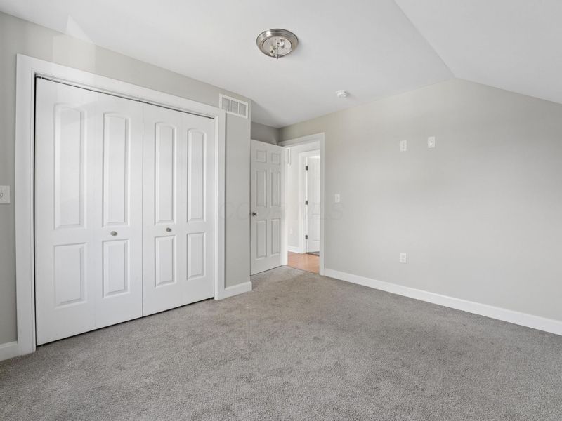 218 Whitethorne Avenue, Columbus, OH 43223 Photo 23