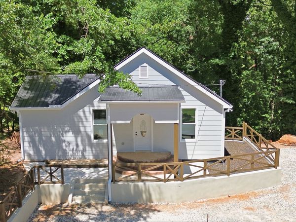 162 Falls Road, Toccoa, GA 30577