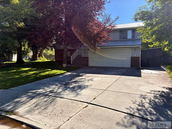 981 Bluebird Lane, IDAHO FALLS, ID 83402