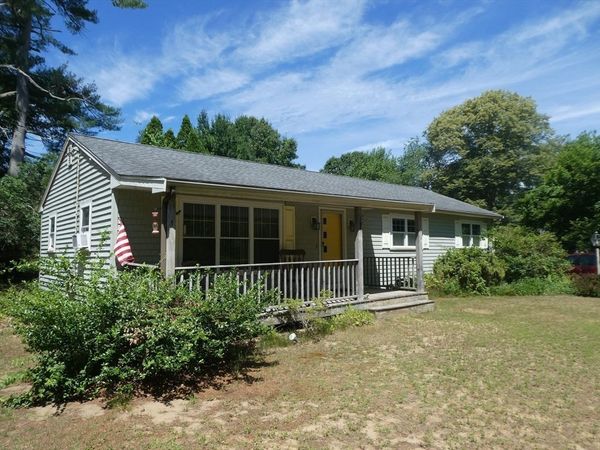 21 Beech Bluff Rd, Freetown, MA 02717