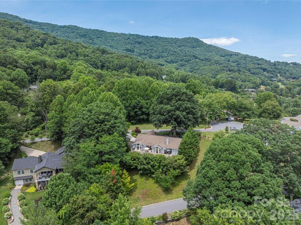 94 Oakcrest Lane , Waynesville, NC 28786
