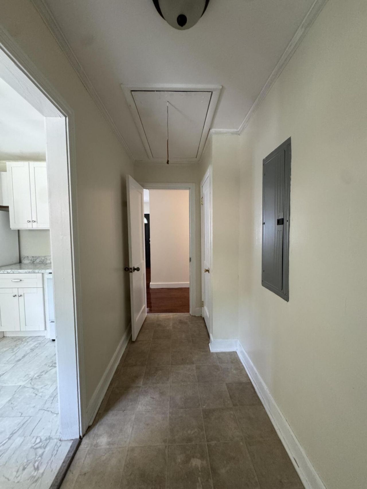 933 S Live Oak Drive Photo 6