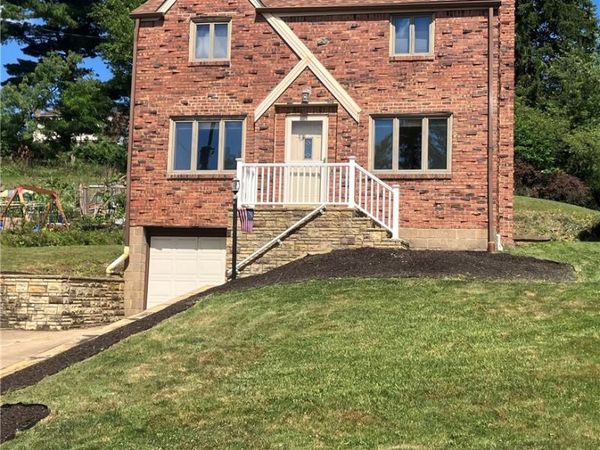 1041 Dallett Rd, Pittsburgh, PA 15227