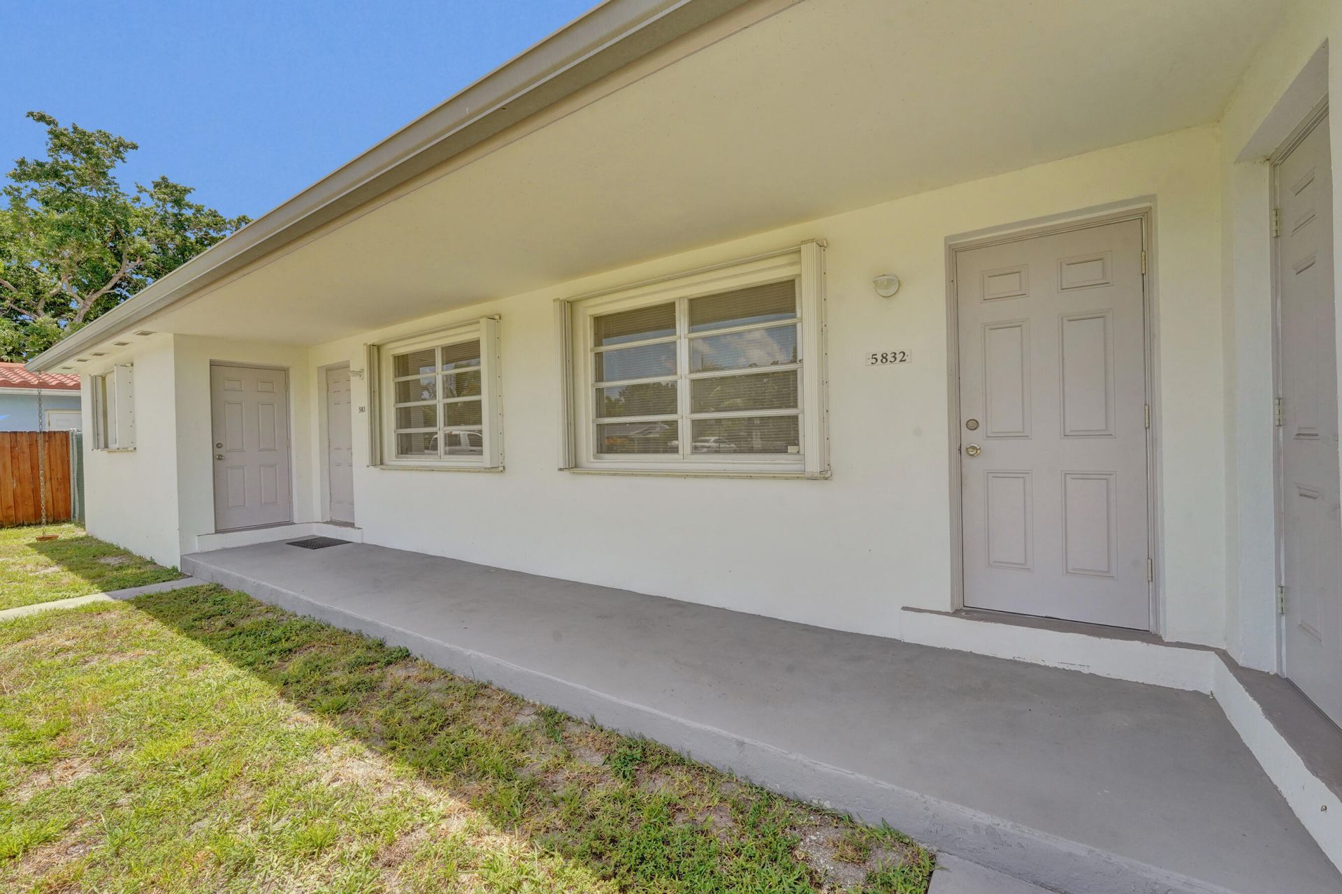 5830 Garfield Street, Hollywood, FL 33021 Photo