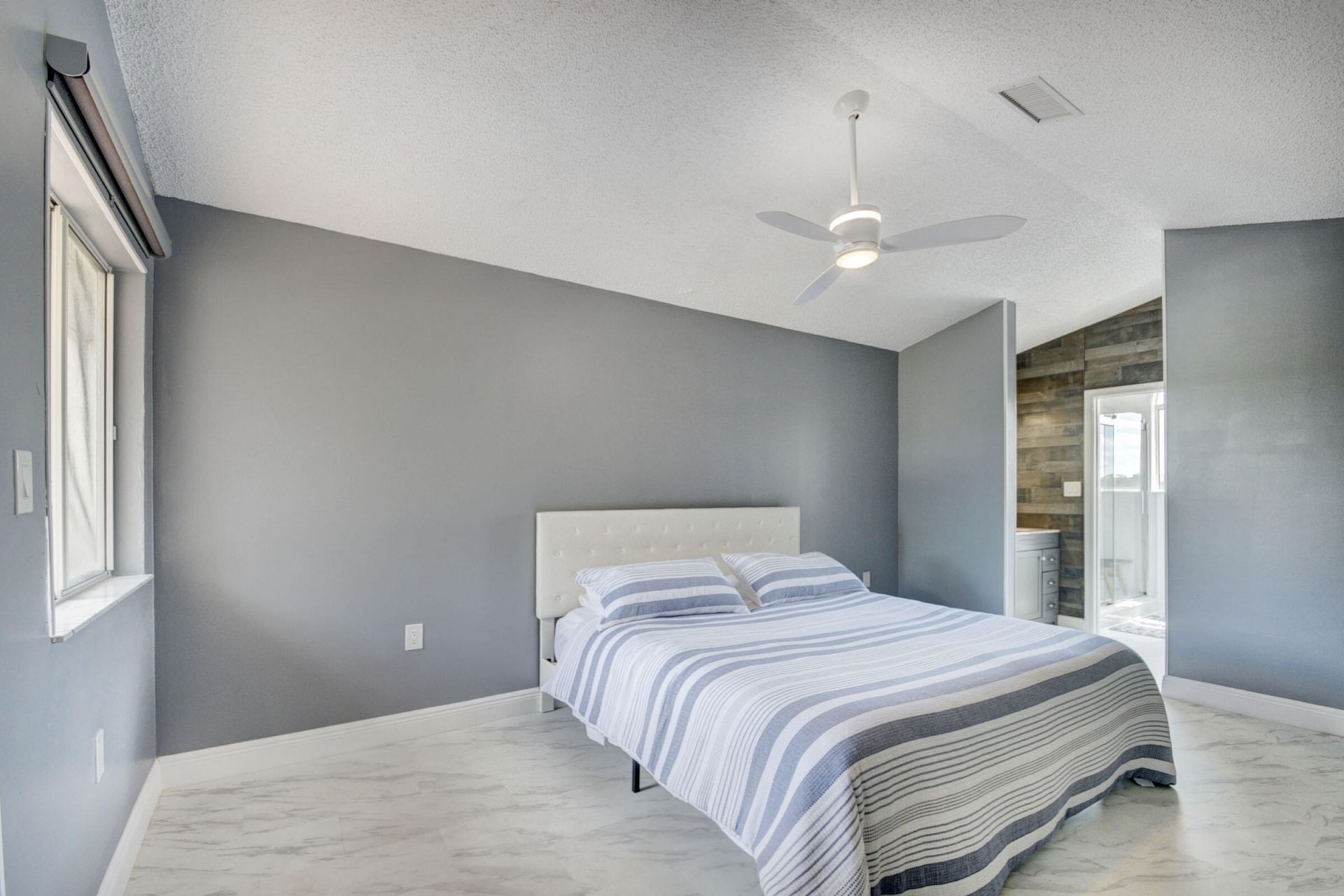 9204 Glenmoor Drive, West Palm Beach, FL 33409 Photo