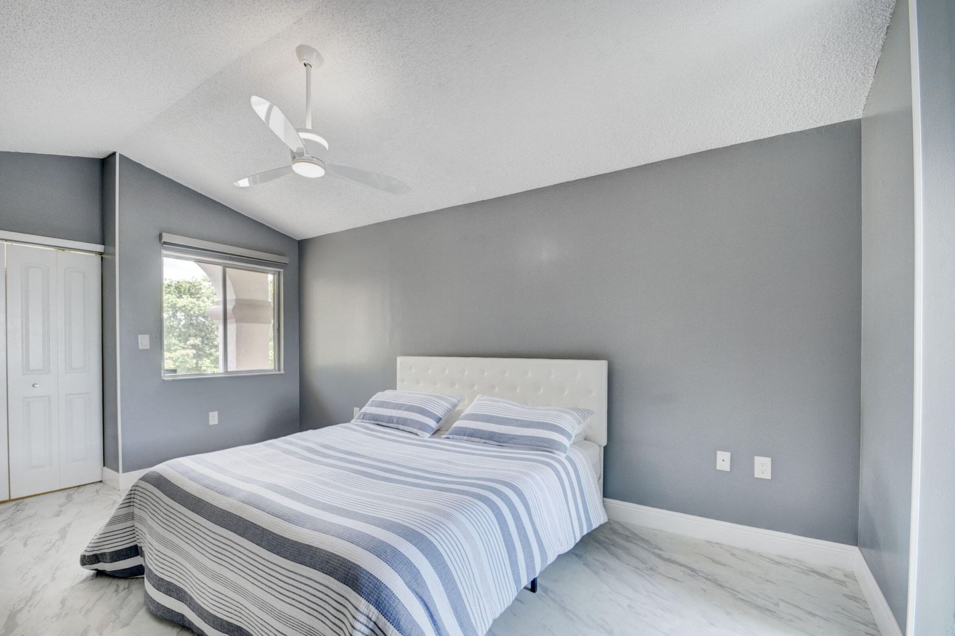 9204 Glenmoor Drive, West Palm Beach, FL 33409 Photo