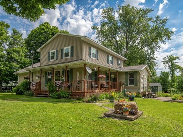 2494 North Road , Oriskany Falls, NY 13425