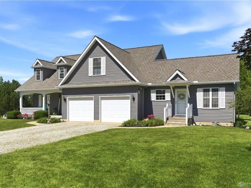 689B Wolf Road, West Alexandria, OH 45381 Photo 2