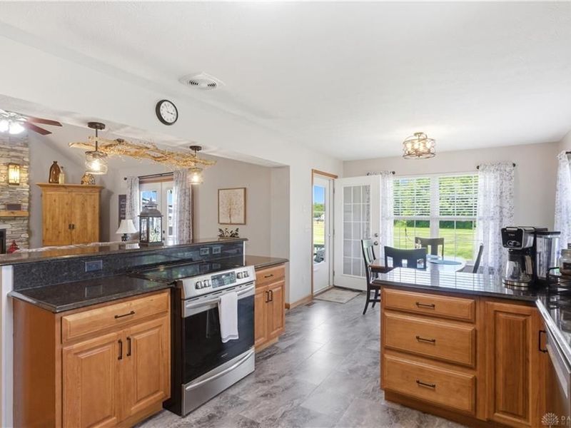 689B Wolf Road, West Alexandria, OH 45381 Photo 20