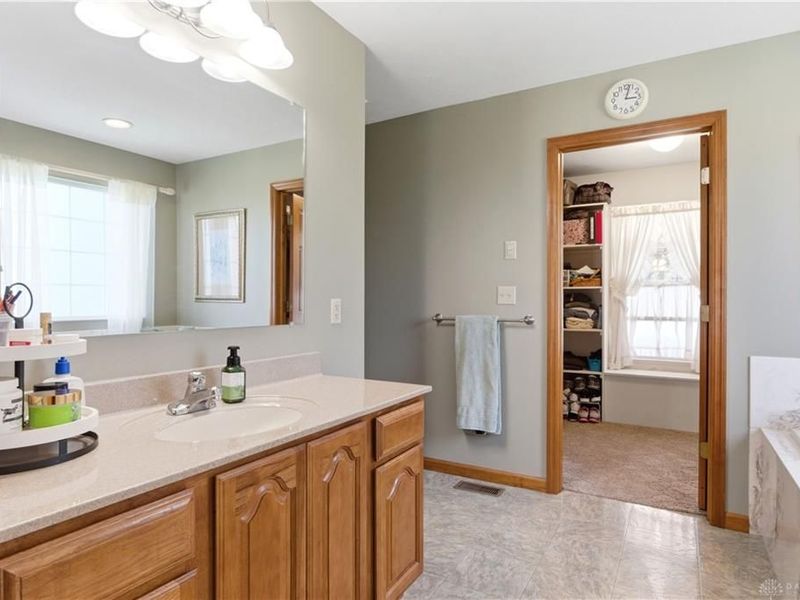 689B Wolf Road, West Alexandria, OH 45381 Photo 26
