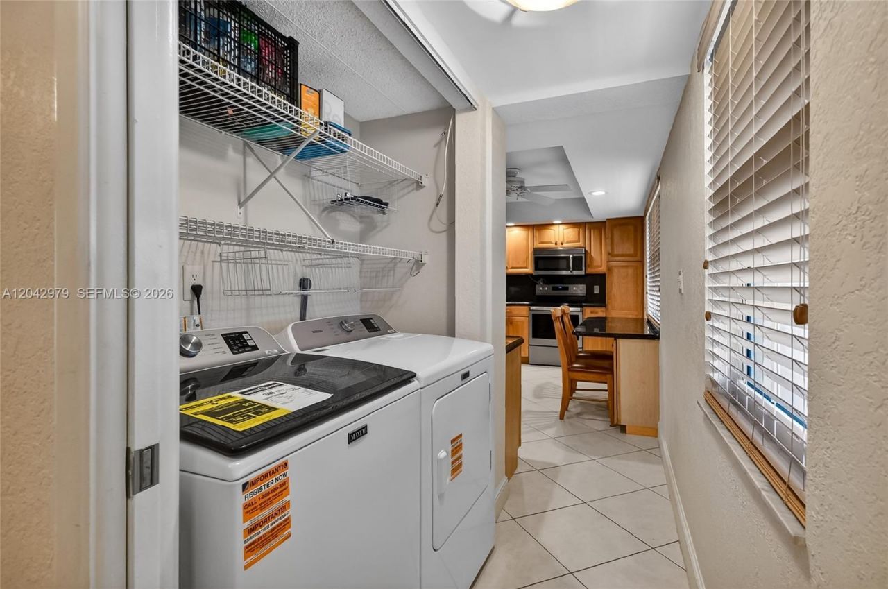 4015 W Palm Aire Dr, Unit 502, Pompano Beach, FL 33069 Photo