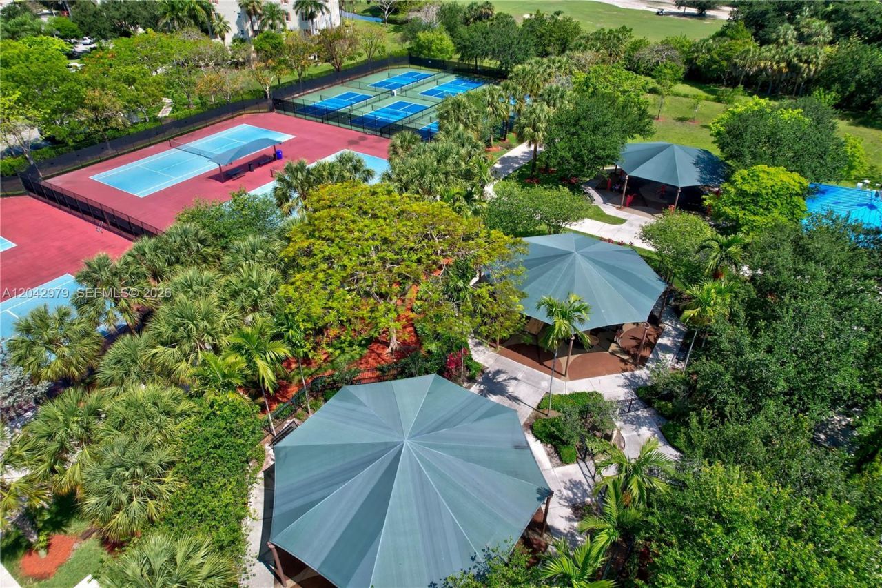 4015 W Palm Aire Dr, Unit 502, Pompano Beach, FL 33069 Photo