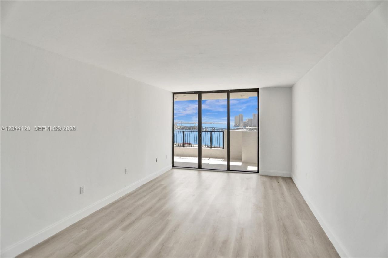 555 NE 15th St , Unit 20I, Miami, FL 33132 Photo