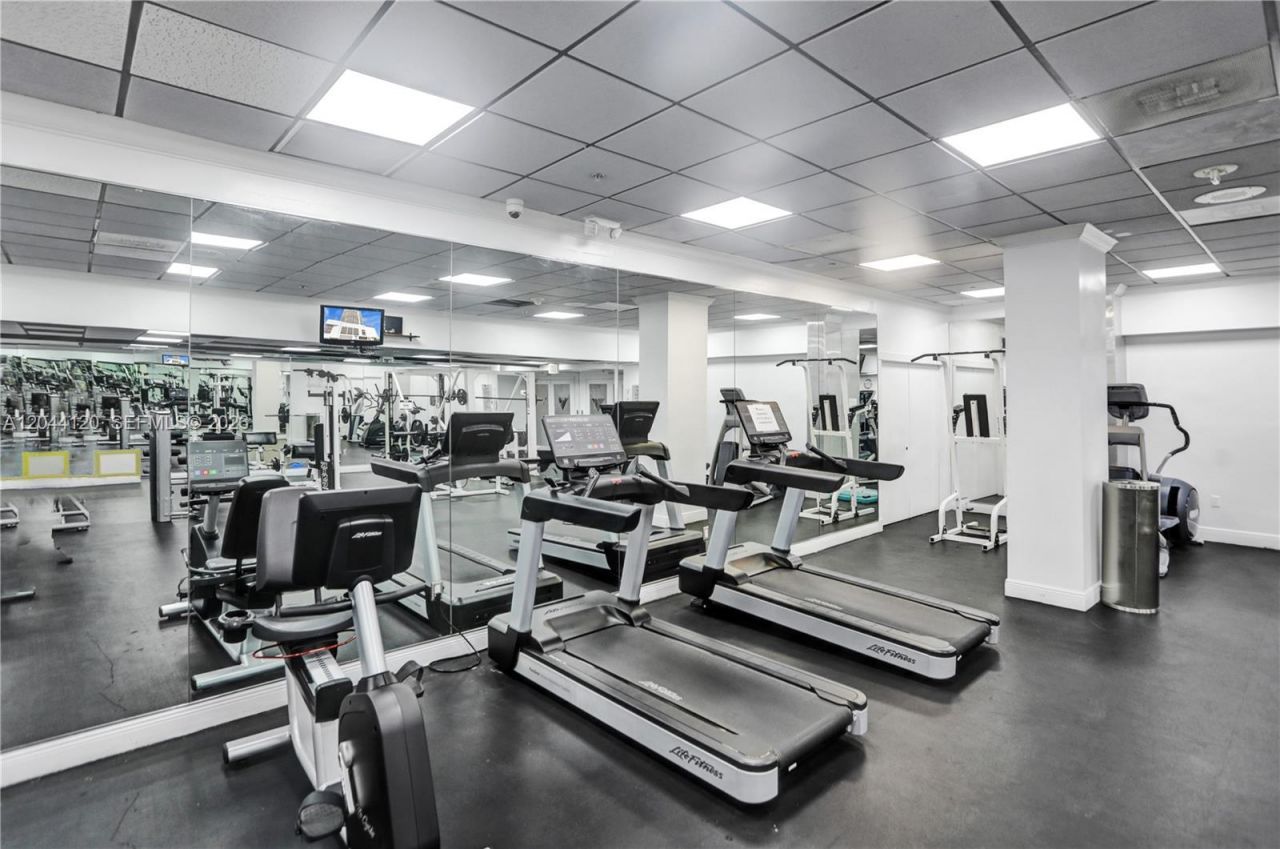 555 NE 15th St , Unit 20I, Miami, FL 33132 Photo