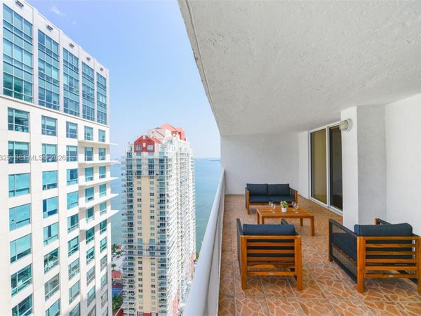 1200 Brickell Bay Dr , Unit 3614, Miami, FL 33131