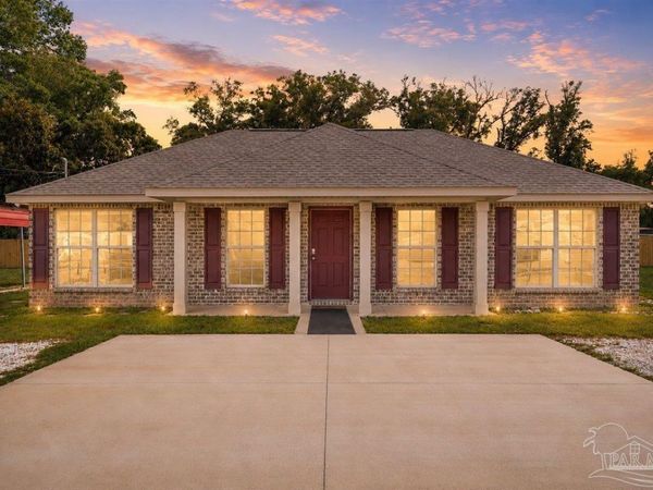 255 Kenmore Rd, Pensacola, FL 32503