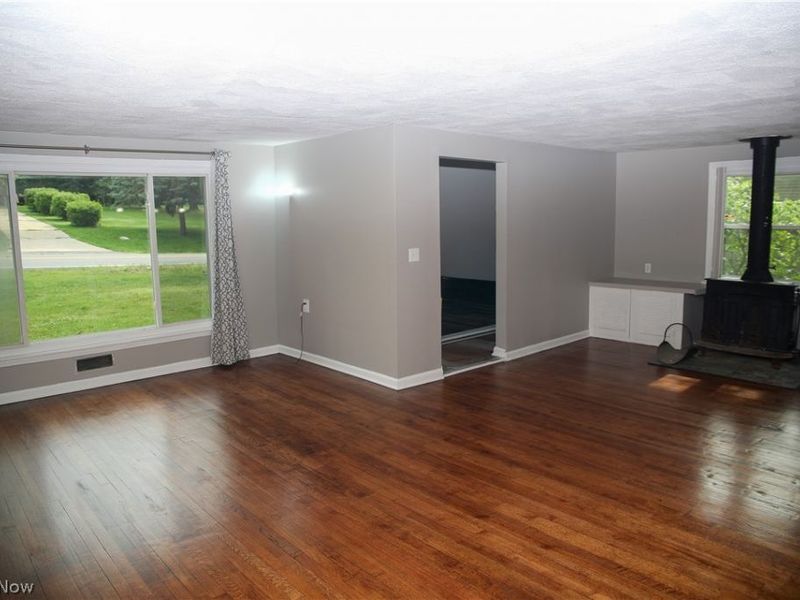1087 Krumroy Road, Akron, OH 44306 Photo 4