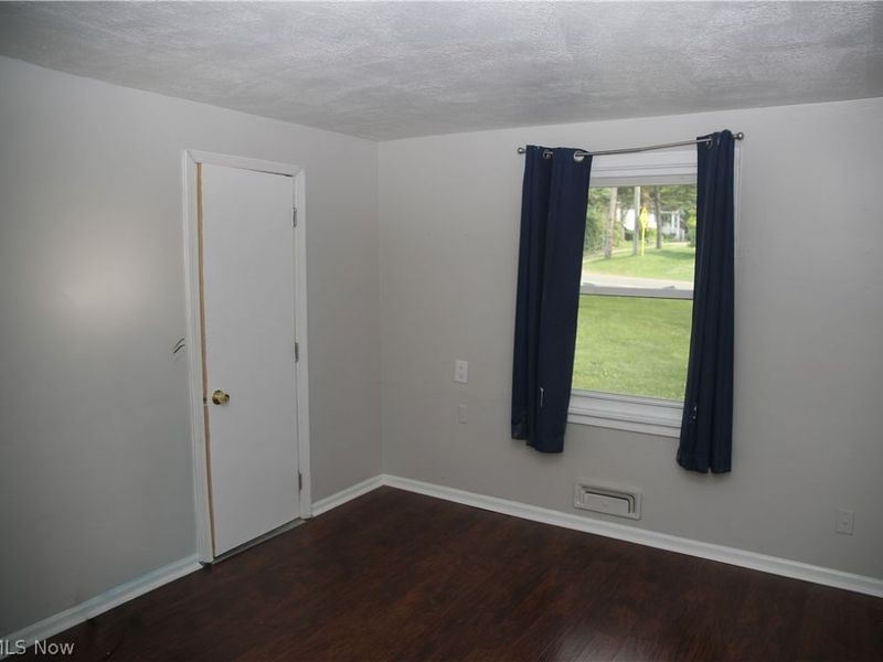 1087 Krumroy Road, Akron, OH 44306 Photo 6
