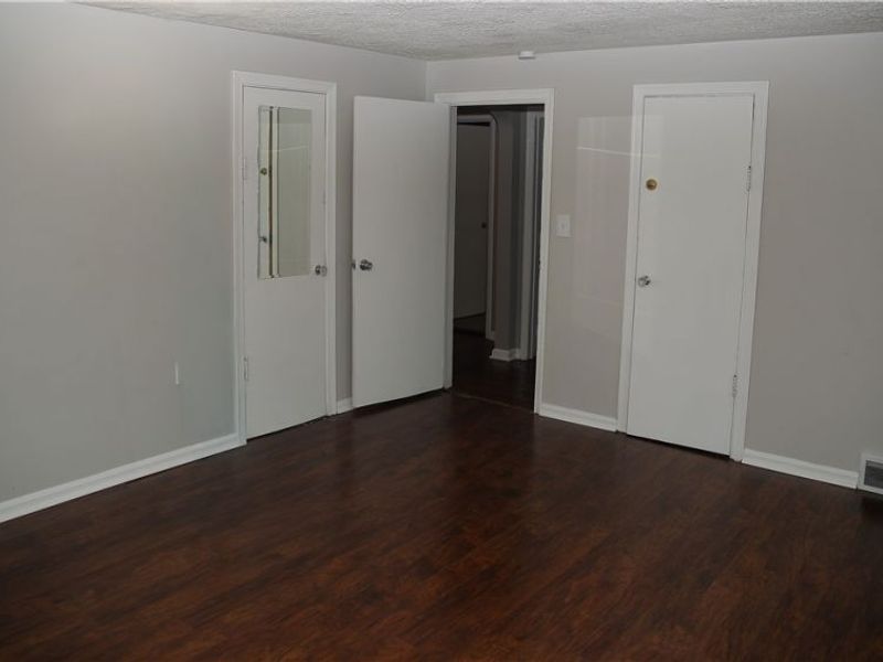 1087 Krumroy Road, Akron, OH 44306 Photo 7