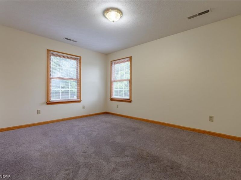 2919 Cliftmont Avenue NE, Canton, OH 44705 Photo 18