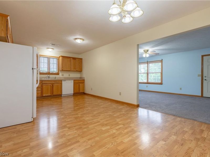 2919 Cliftmont Avenue NE, Canton, OH 44705 Photo 8