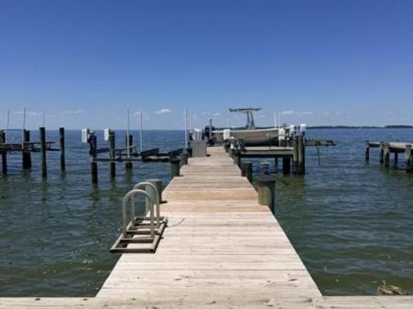 952 CHESTER RIVER DRIVE, GRASONVILLE, MD 21638