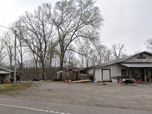 6001 Morgantown Road , Brownsville, KY 42210