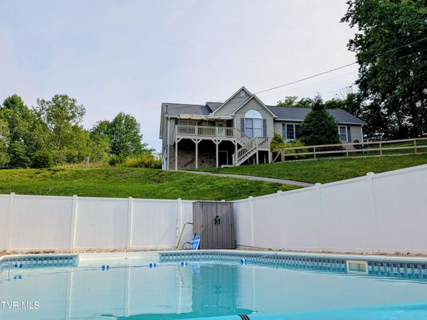 113 Nave Hollow Loop, Elizabethton, TN 37643