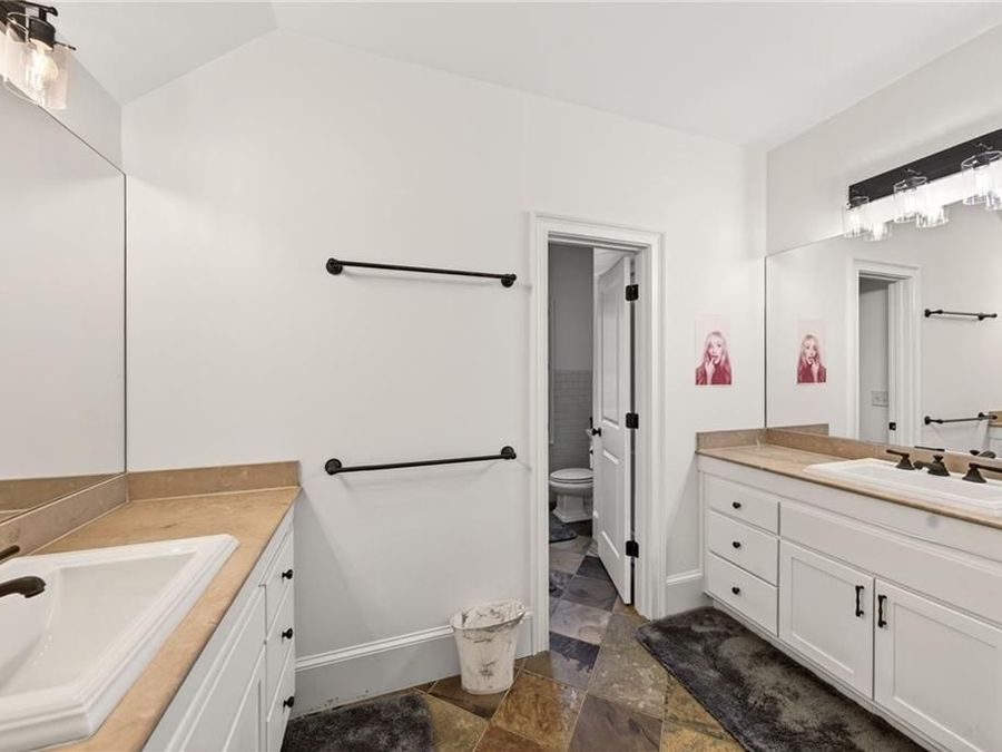 Property Image 61