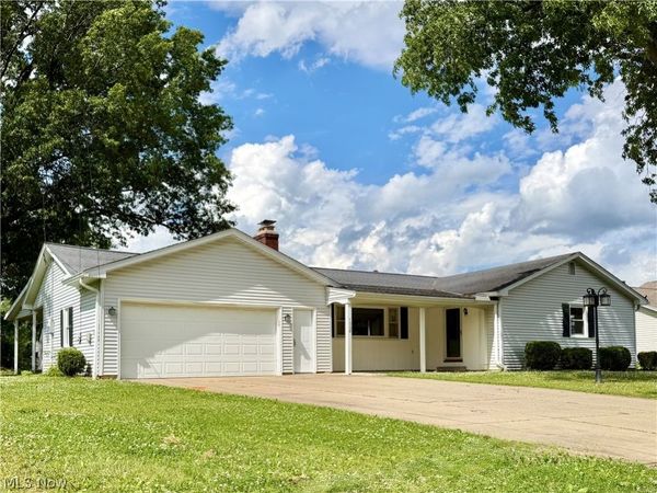 1008 Columbus Circle S, Ashland, OH 44805