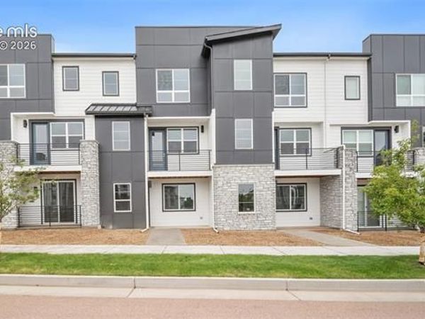 2240 Peridot Loop Heights, Colorado Springs, CO 80908