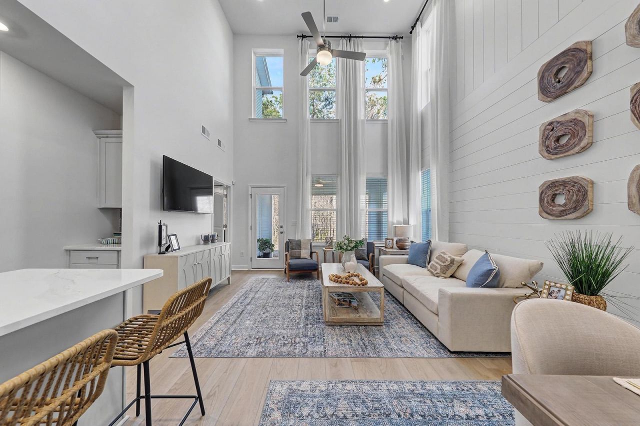 227 Layla Way Photo 4