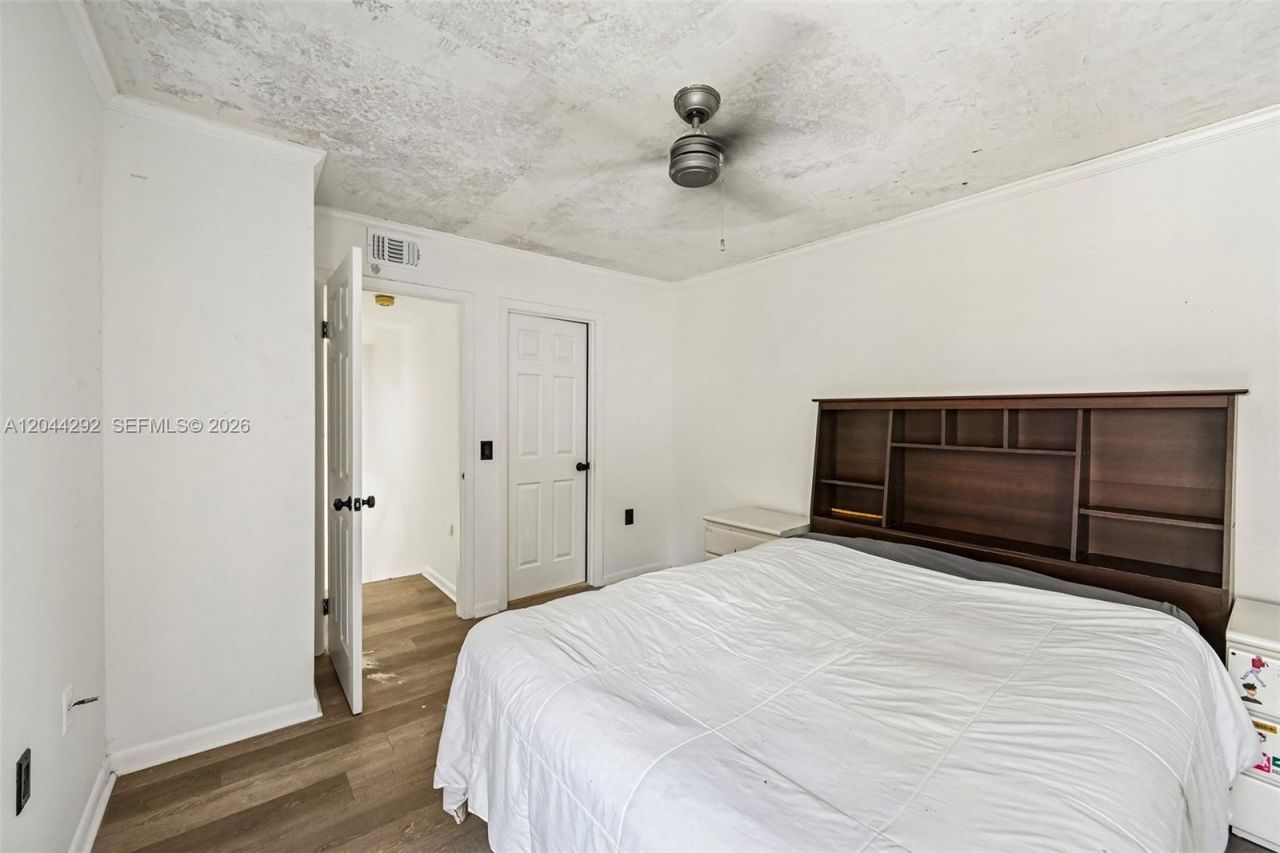 5016 50th Way, West Palm Beach, FL 33409 Photo