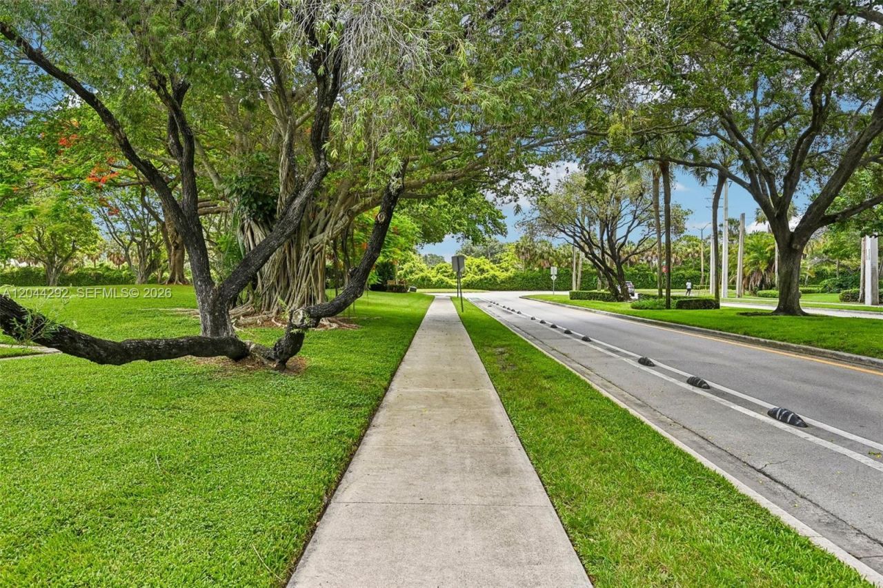 5016 50th Way, West Palm Beach, FL 33409 Photo