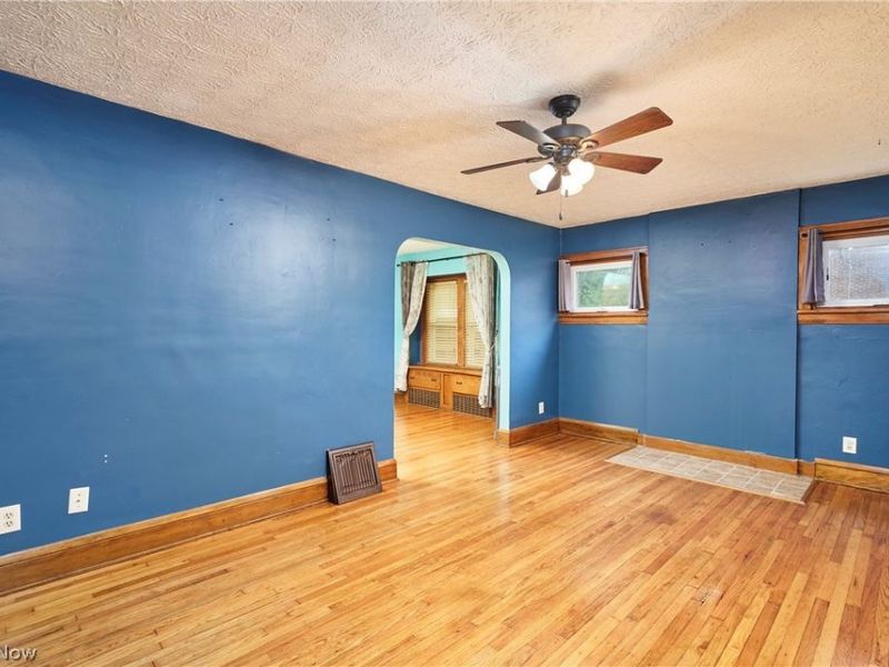 350 Oxford Avenue, Akron, OH 44310 Photo 8