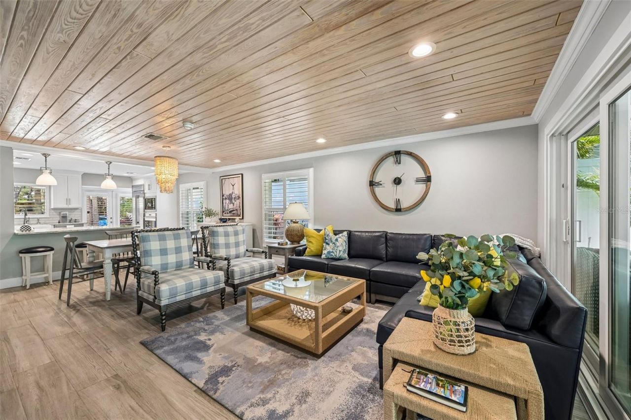 810 Plymouth Street, Sarasota, FL 34242 Photo