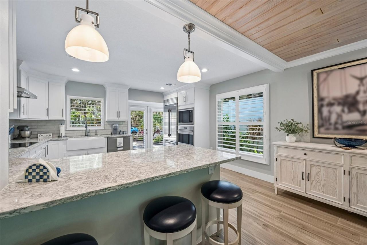 810 Plymouth Street, Sarasota, FL 34242 Photo