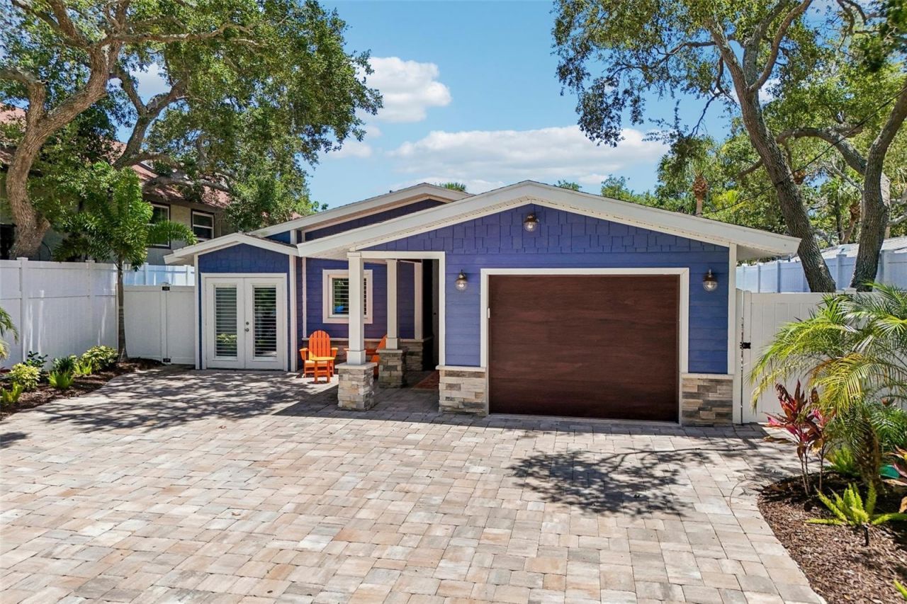 810 Plymouth Street, Sarasota, FL 34242 Photo