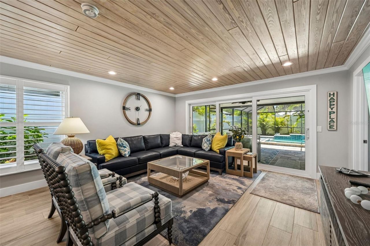 810 Plymouth Street, Sarasota, FL 34242 Photo