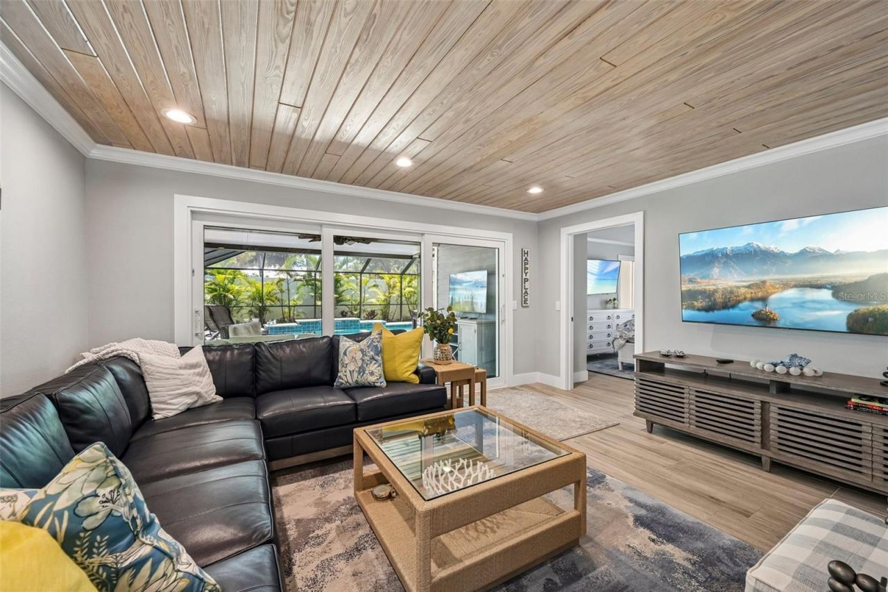 810 Plymouth Street, Sarasota, FL 34242 Photo