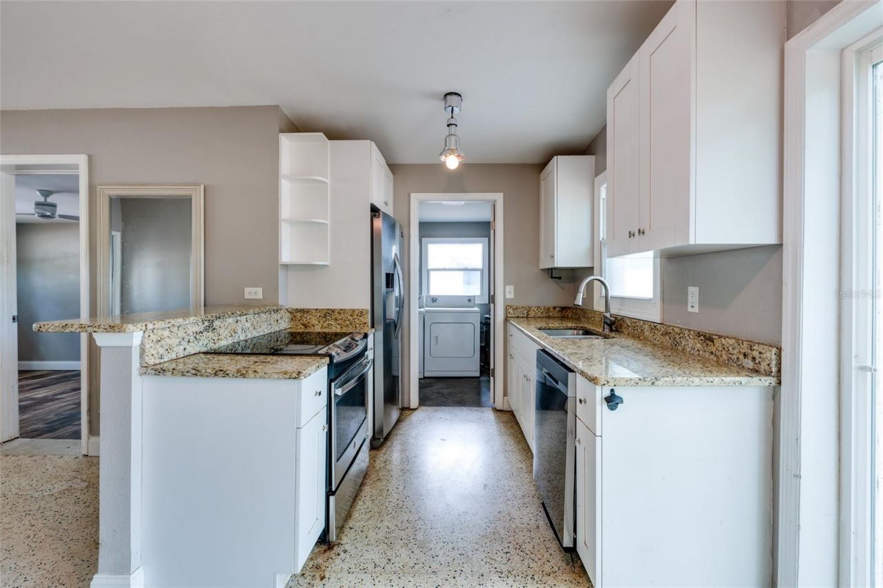 5601 Cedar Street Ne, Saint Petersburg, FL 33703 Photo