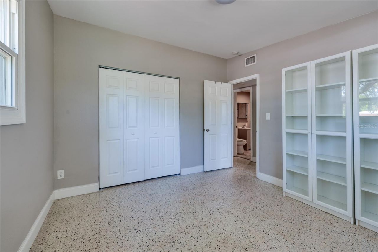 5601 Cedar Street Ne, Saint Petersburg, FL 33703 Photo