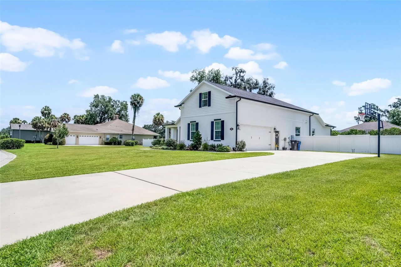 926 John Cressler Drive , Seffner, FL 33584 Photo