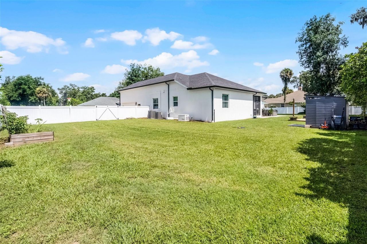 926 John Cressler Drive , Seffner, FL 33584 Photo