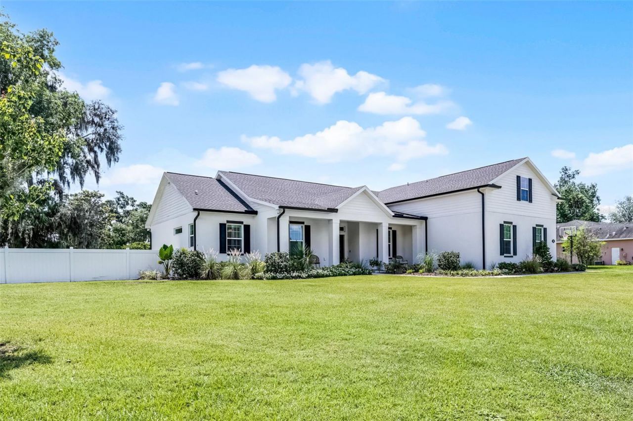 926 John Cressler Drive , Seffner, FL 33584 Photo
