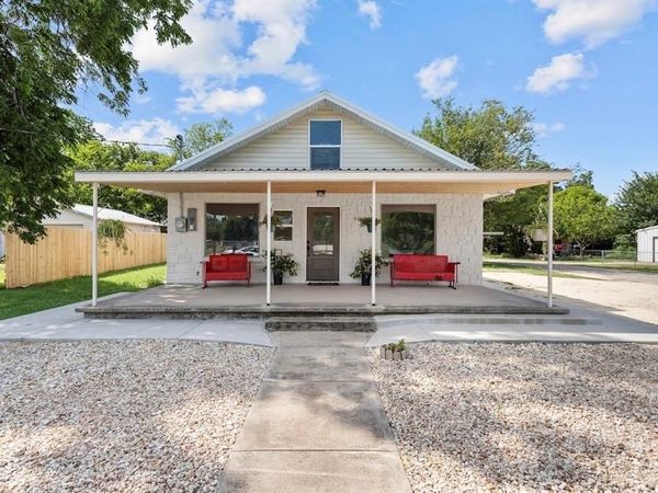 1003 W 5th Street , Clifton, TX 76634