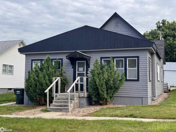225 E Main Street, Ute, IA 51060