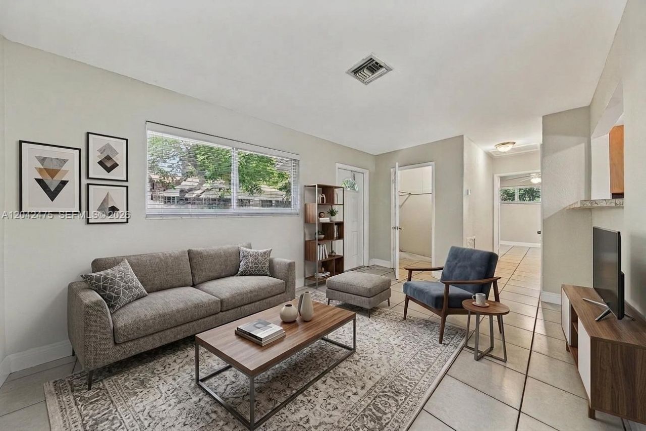 606 SW 16th St , Unit Rear Cotta, Fort Lauderdale, FL 33315 Photo