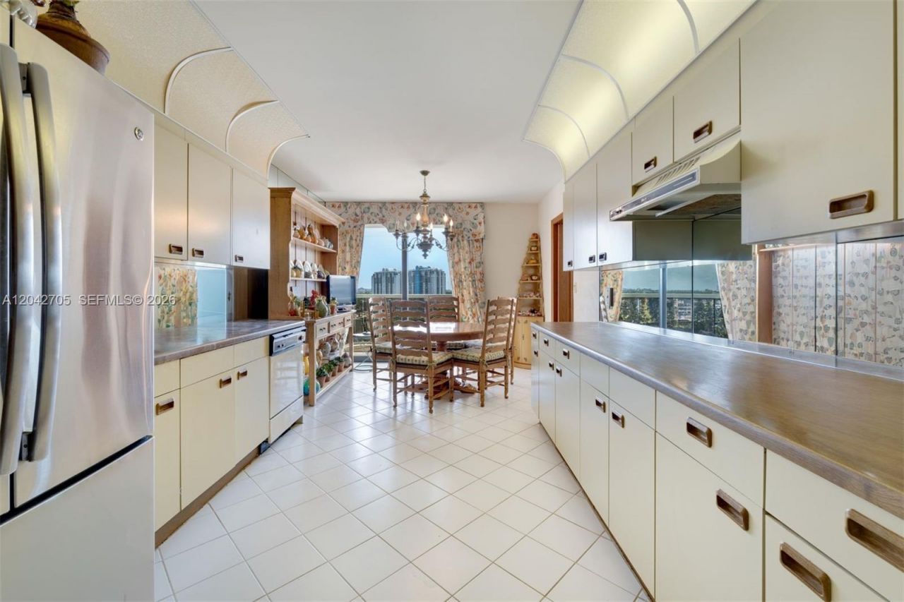 9 Island Ave , Unit 1514, Miami Beach, FL 33139 Photo