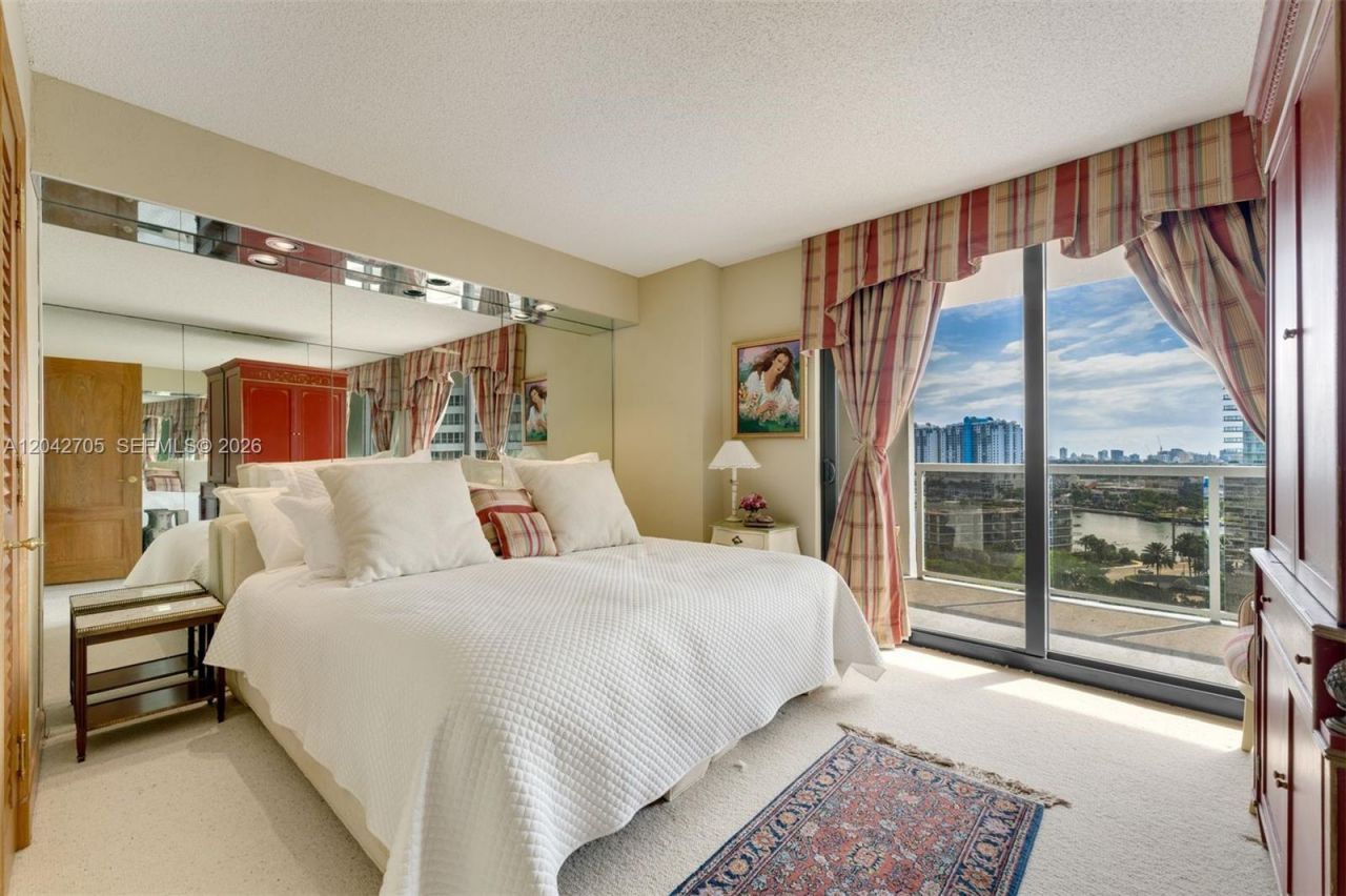 9 Island Ave , Unit 1514, Miami Beach, FL 33139 Photo